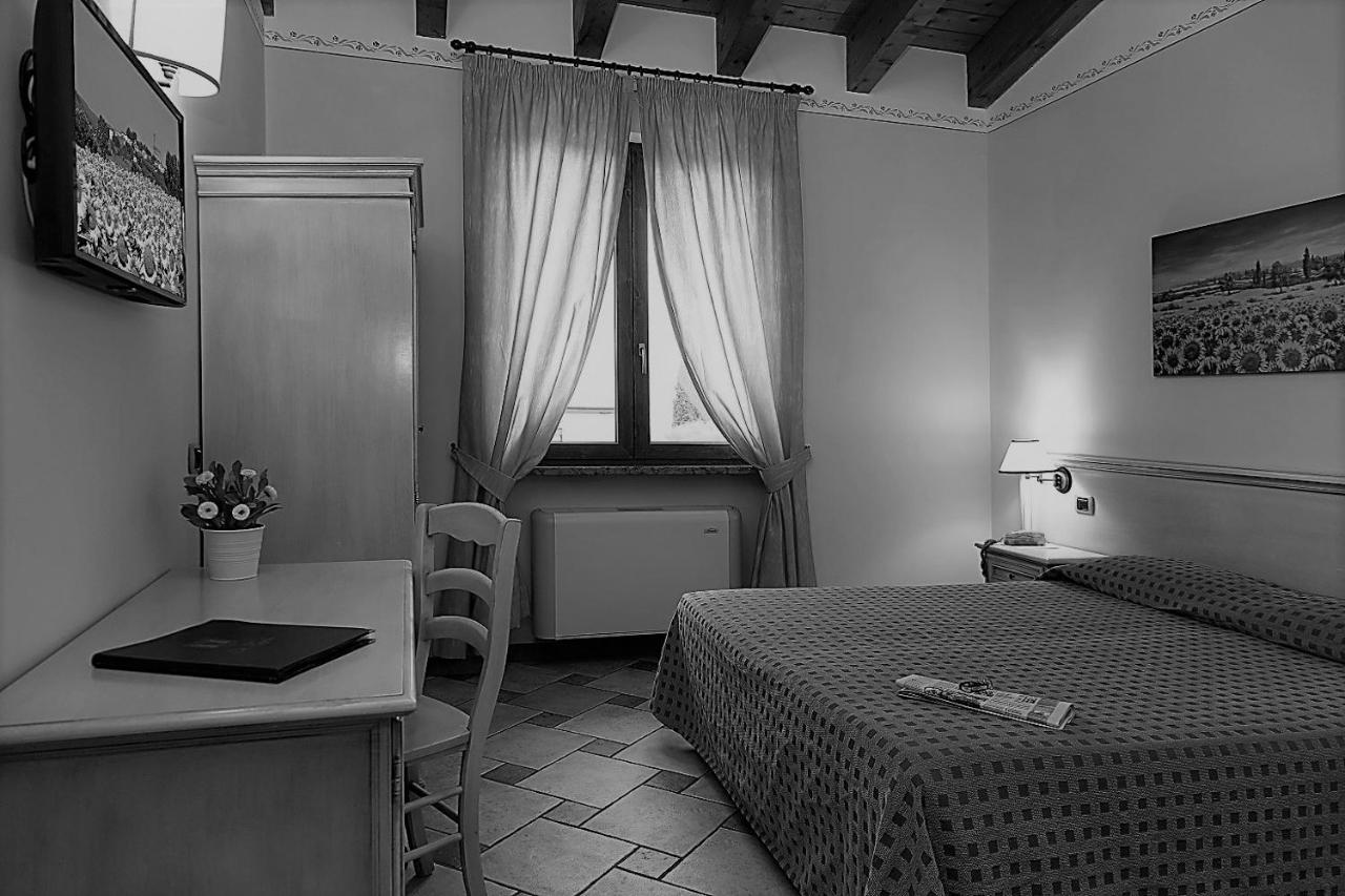 Bed and Breakfast La Zerla Bardolino Habitación foto